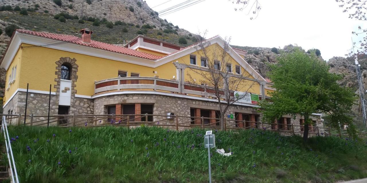 Albergue Santa Barbara Aliaga Exteriér fotografie